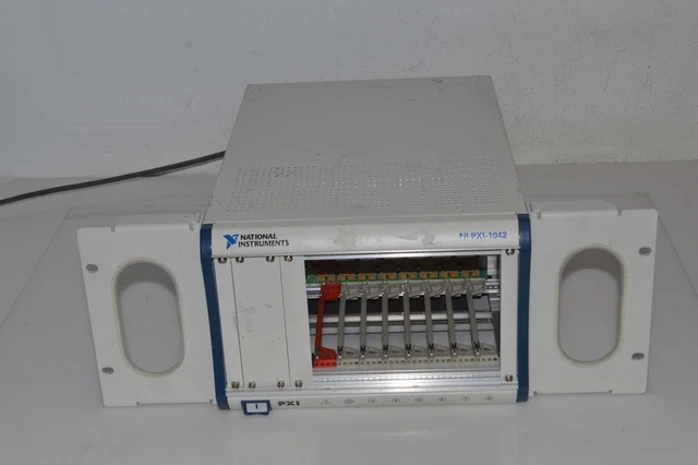 ^^ National Instrument Ni Pxi-1042 Chassis   (Lnc51)