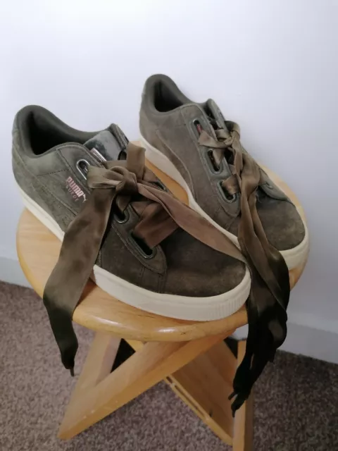 Puma suede heart khaki hotsell