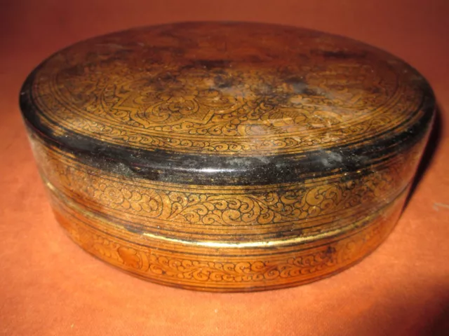Antique BURMESE Black Gilt Lacquer Round Wood Betel Nut Box Container Divided
