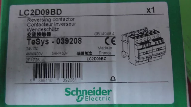 LC2D09BL 24V DC 4kW  SCHNEIDER  CONTACTEUR INVERSEUR   LC2D09   PHOTO