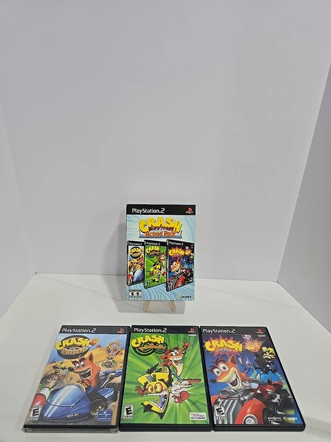 Crash Action Pack PS2 - Inclut Tag Team Racing, Twinsanity, Nitro Kart - Très Bon état