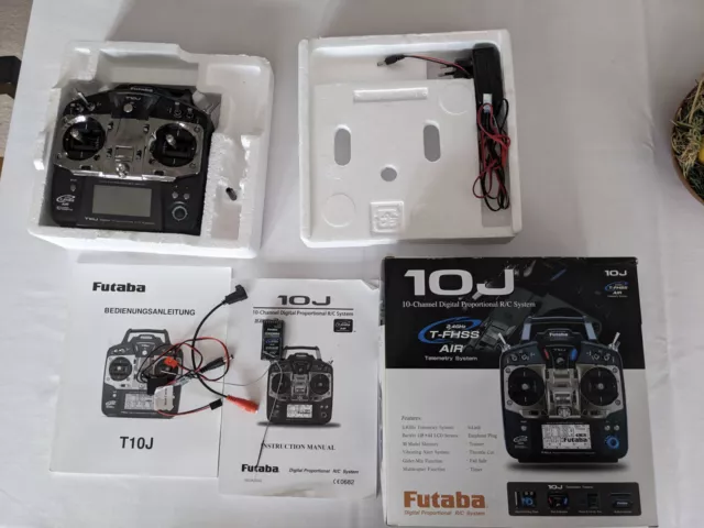 Futaba T10J Fernsteuerung Mode-2, mit Empfänger R3008SB T-FHSS AIR 2,4GHz