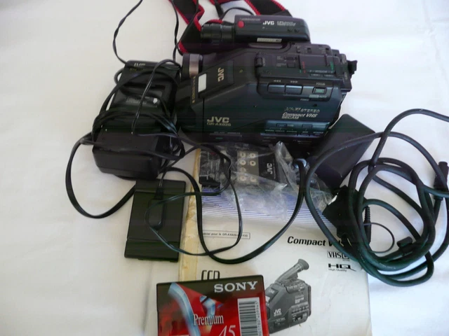 JVC GR-FXM405S Caméscope VHS-C / défectueuse (Réf#H-434 9,95