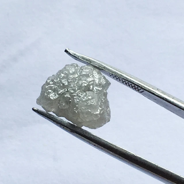 Diamant Brut Naturel - Poids 2,85 Ct - Couleur Gris Blanc Clarté I3 - Dimensions ~8,09 Mm - Neuf Sans Emballage