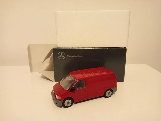 MERCEDES VITO W639 Gris Lugano MERCEDES 1:43 of reference B6 787 1201