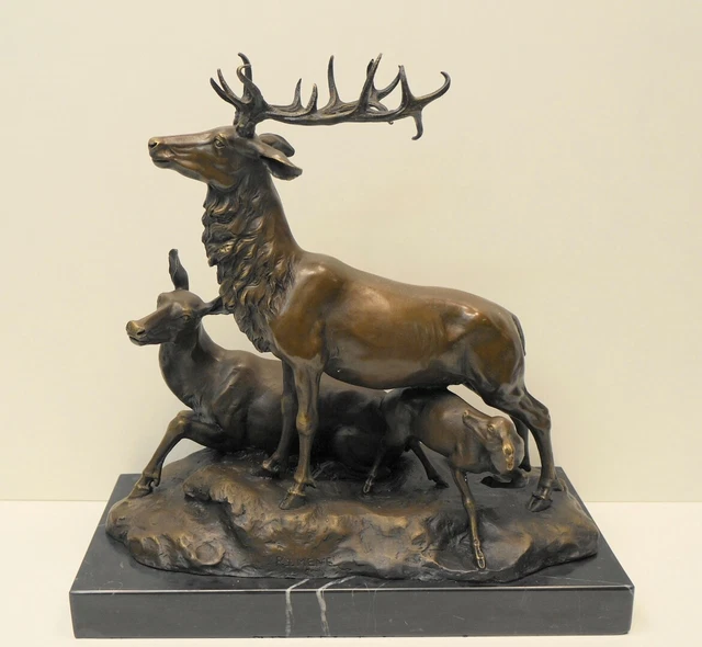 Estatua Ciervo Fauna Art Deco Estilo Art Nouveau Estilo Bronce sólido Firmado