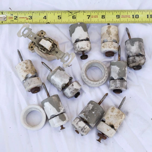 Small Lot Vintage Ceramic Knob & Tube Wire Insulators Porcelain Socket Bases