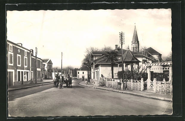 CPA Captieux, Route de al Gare 1951