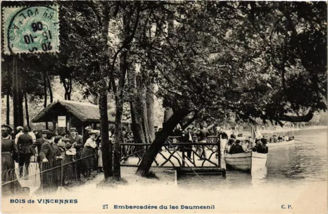 CPA AK PARIS 12e Bois de VINCENNES Embarcadere du Lac Daumesnil (672593)