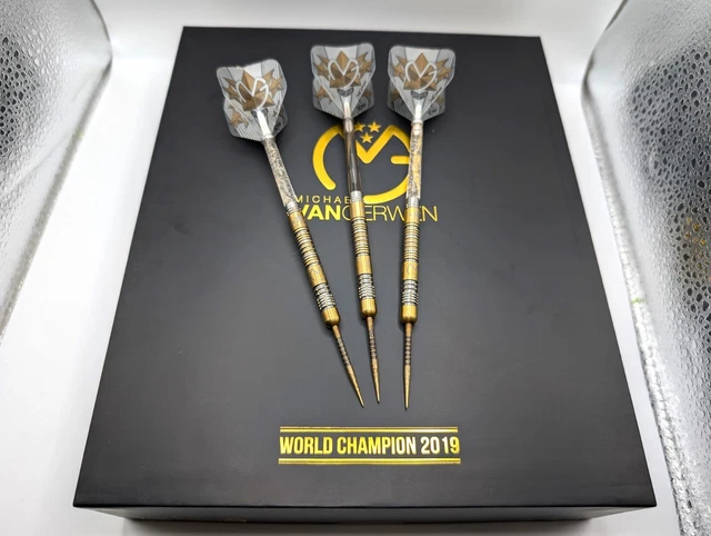 XQ MAX MVG WORLD CHAMPION 2019 Limited ② MICHAEL VAN GERWEN MVG