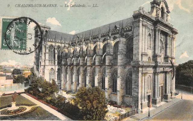 CPA Chalons-sur-Marne - la Cathédrale - (145000)