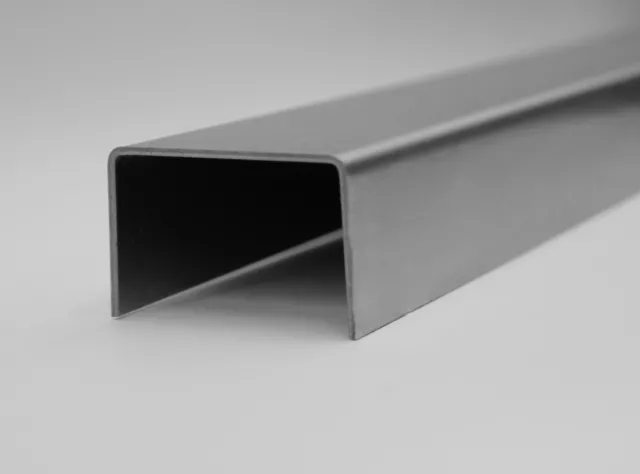 B&T Metall Profilé en U en acier galvanisé - 30 x 30 x 1,5 mm - Côtelé -  Longueur : 1000 mm +/- 5 mm - S235 (1.0038 ST37) : : Bricolage