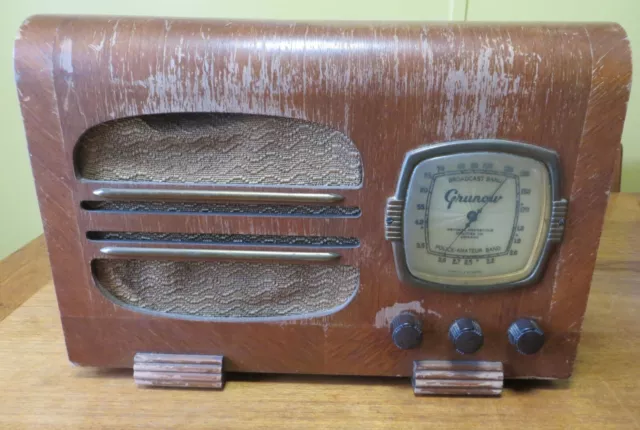 Grunow Superheterdyne model 596 tube radio no. 5 chasis as found PARTS or REPAIR