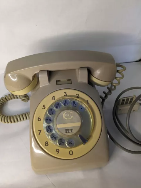 Ancien Téléphone Rétro Vintage Itt 1970 Cadran Circulaire Cgct Beige