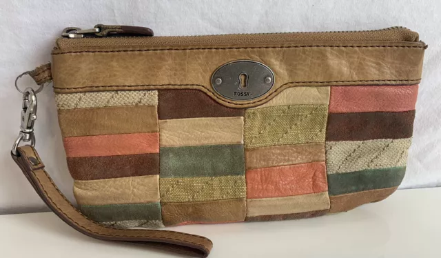 Woman’s Fossil Quilted Patchwork Multicolor Leather Wallet Wristlet Brown
