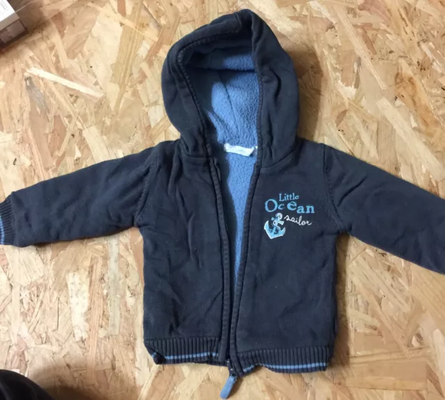 gilet bleu marine bébé taille 6 mois