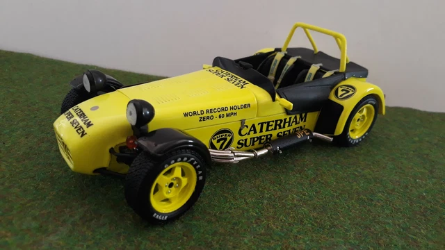 CATERHAM SUPER SEVEN JAUNE 1/43ème KYOSHO CATERHAM SUPER SEVEN JAUNE 1/43ème KYOSHO