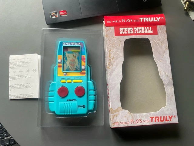 LCD Game Ultraman Graffiti: Otsukai Schwatch