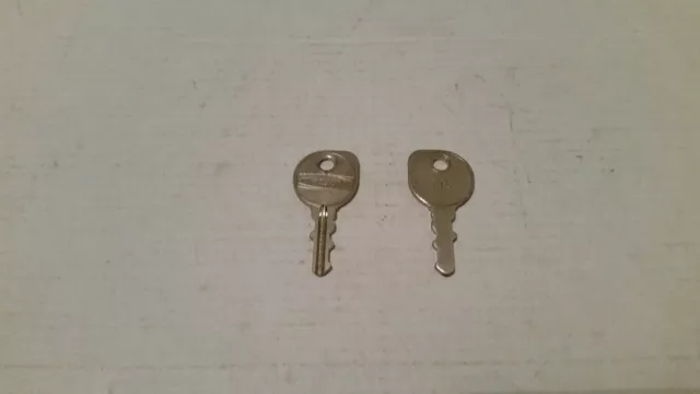 QTY (2) Mercury & Mariner Outboard Mercury Cruiser Key Blanks #116