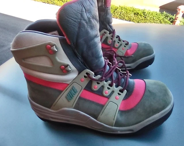 NIKE VINTAGE ACG Hiking Trail Boots Crazy 80s 90s Style Pink Women