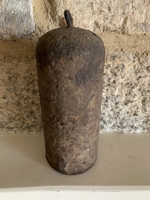 Ancien Poids En Fonte De 1 Kg - Objet Vintage Ou Jouet Pour Enfants - Occasion