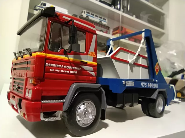 Pegaso Mider 260 contenedor 1:43.