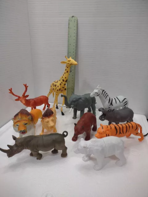 Lot of 11 Safari Jungle Animals Figures Plastic Realistic Wild Zoo Giraffe Lion