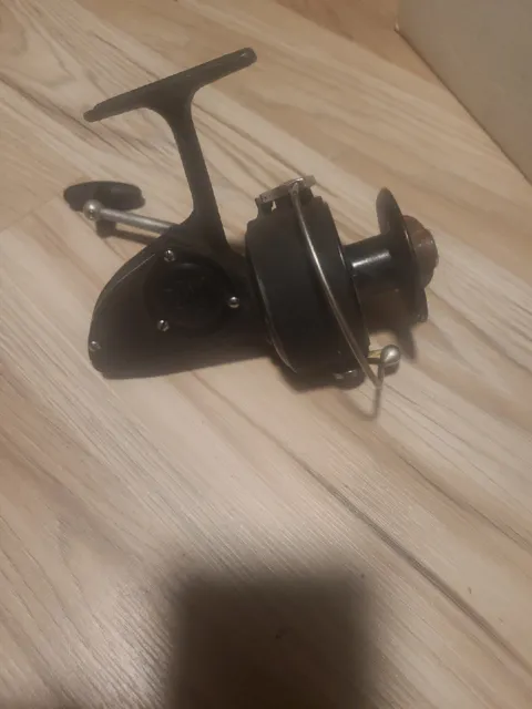 VINTAGE DAM QUICK Finessa SPINNING Fishing REEL MADE IN west GERMANY