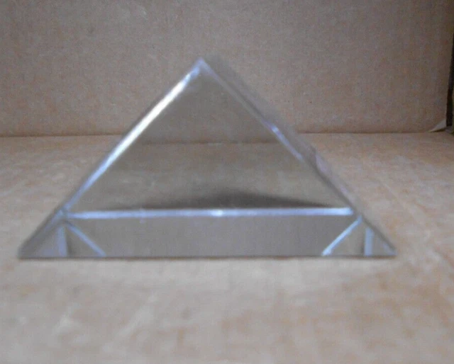 Glass Prism Cat No 1015 50mmX50mm Right Angle Box of 10 Prisms Glass Prism Cat No 1015 50mmX50mm Right Angle Box of 10 Prisms
