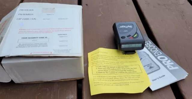 NIB NEW Motorola Pro Encore UHF Pager 931.9375 Mhz A05TWB5861AA Skytel Skypager