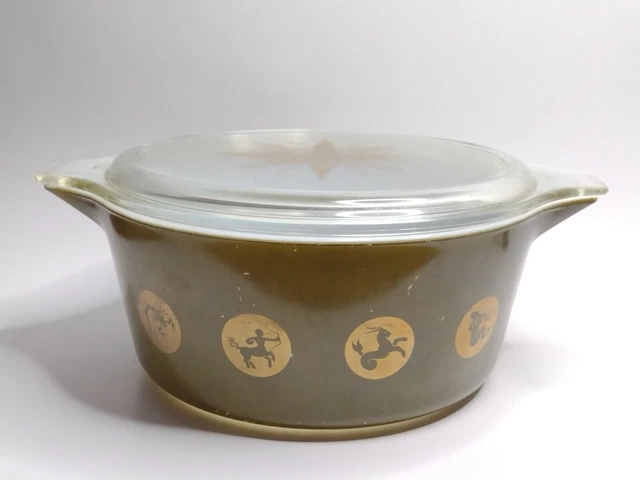 Vintage 1961 Pyrex 475-B 2.5 Quart Zodiac Green Casserole Promotional With Lid