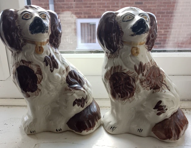 Vintage A Pair of Ceramic Staffordshire Dogs, h 20 cm , w 16 cm