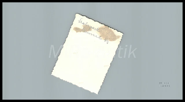 FOTO, WK2, LG.N.RGT. B/N, Brüssel 1943/44, baden im Teich hint.Stabsgeb