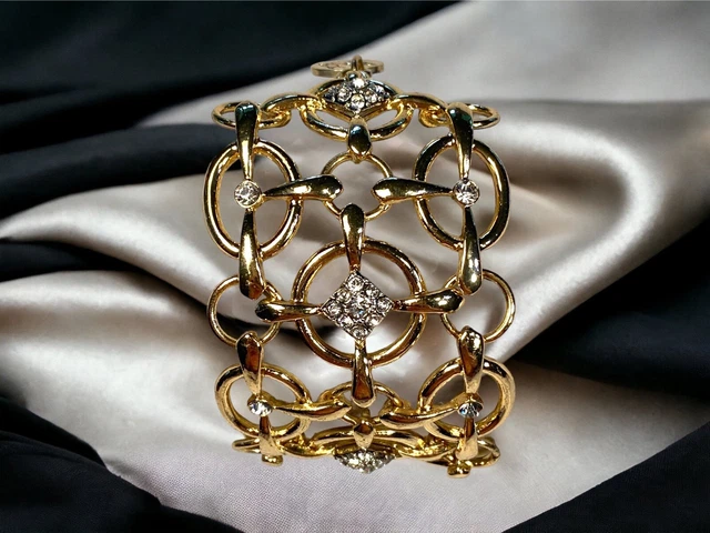Vintage WHBM GORGEOUS Gold Tone Pave Cluster Rhinestones Adjustable Bracelet - F