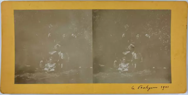 Stereo, France, Le Pouliguen, A Family in the Garden, 1901 Vintage Stereo ca