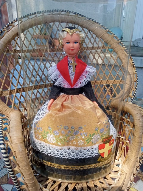 Petite Poupée Folklorique Vintage – Région Savoie – 15 Cm