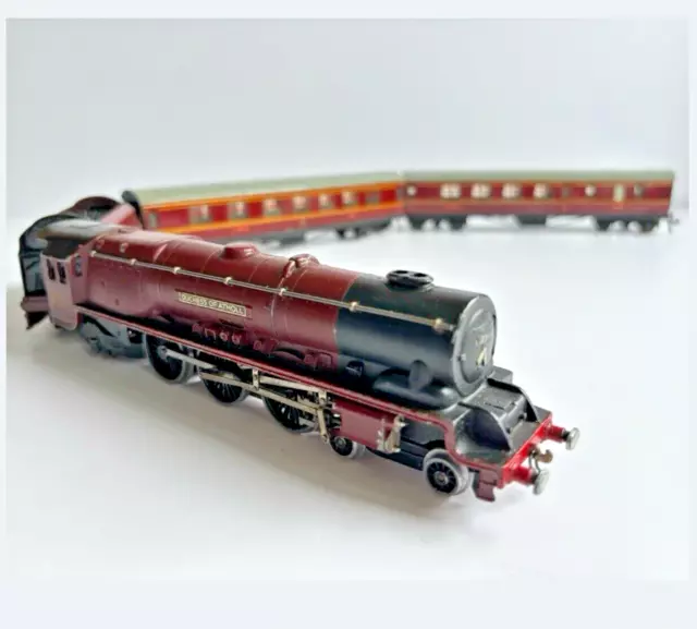 Hornby Dublo Herzogin von Atholl LMS Lokomotive mit Wagen EDL2 6231 - funktionsfähig