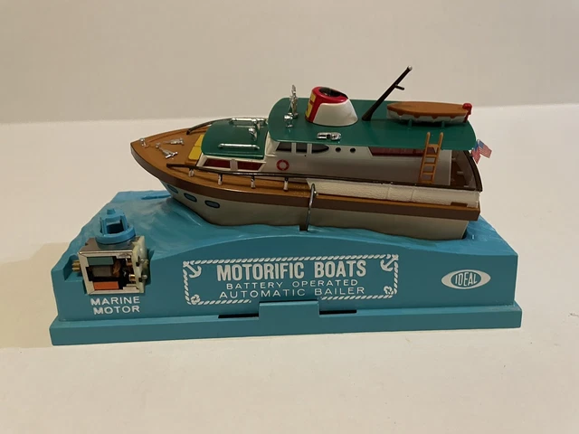 Vintage  EUC IDEAL Boaterific Motorific Sea Wolf Tug Boat 4361-2 Case & Motor