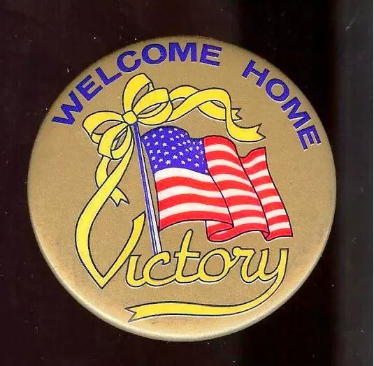 1991 pin Welcome Home V VICTORY Operation  DESERT  STORM VETERANS Yellow Ribbon