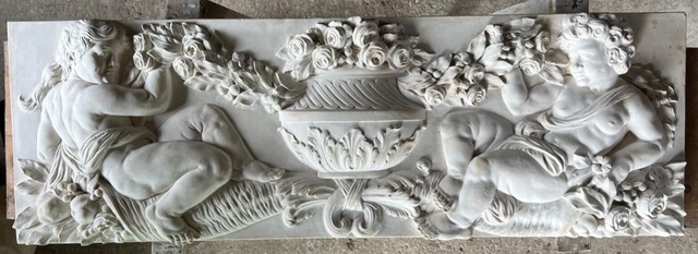 grand bas relief plâtre moulé sur un marbre XIXème