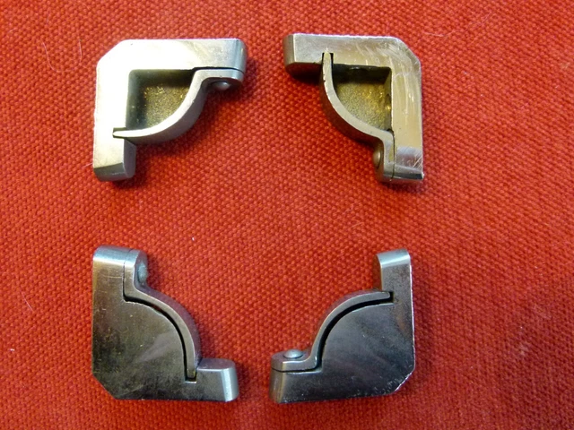 Teppichstangen-Halter, Halterung für Stangen, Treppenläufer,verchromt, geschlo. Teppichstangen-Halter, Halterung für Stangen, Treppenläufer,verchromt, geschlo.