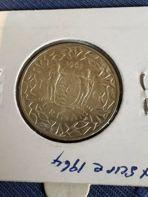 1962 Suriname 1 Guilder. 0.720 Silver Coin. Juliana. Netherlands. Uncirculated.