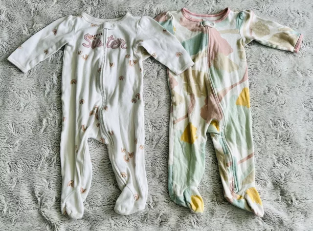 Carters *2 Zipper Baby Girl Pajamas *Size 9 Months *Lot Of 2