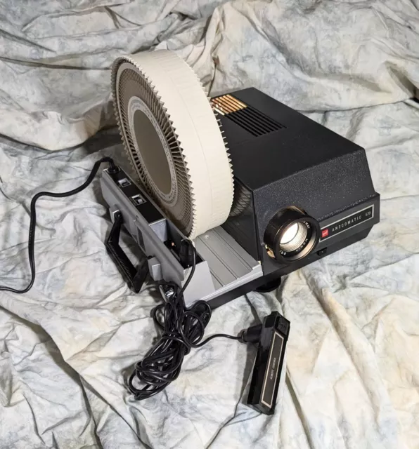 GAF Anscomatic 680 2x2 Slide Projector