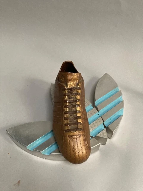 Trophée de football en bronze et aluminium par Adidas   Trophy soccer