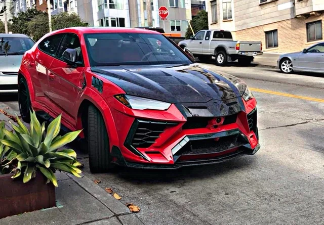 Lamborghini Urus: Mansory Venatus Coupé Evo C, il Suv 3 porte