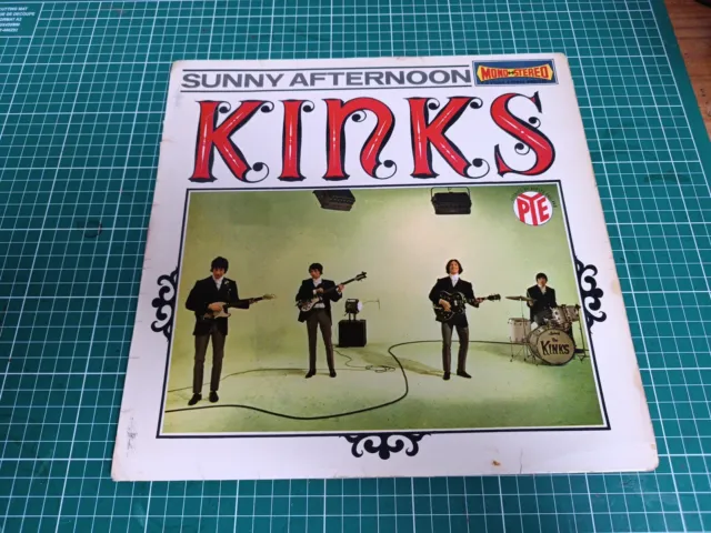 LP 33t - The Kinks - Sunny Afternoon - Fr 1966 VG