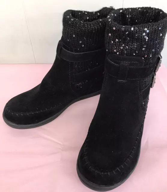 G BY Guess Women's Black Boots. Knit Top With Sequins. Buckles. Size 7M. NWOB.