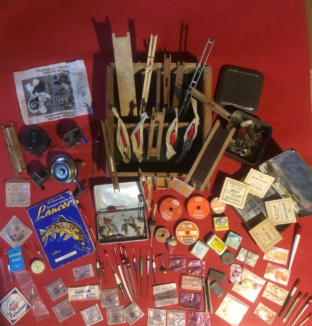 CAISSE DE PÊCHE Avet Materiel Ancien (Moulinets, Plioirs, Cuillers...) EUR 50,00 - FR
