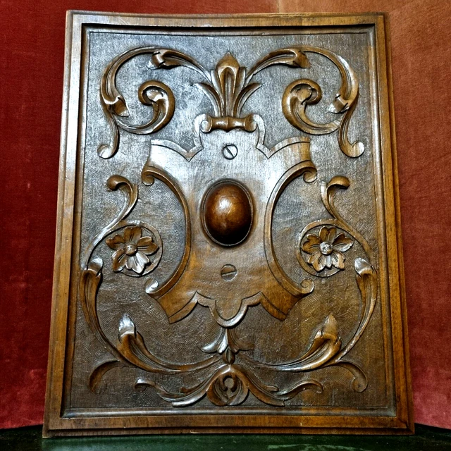 Flower scroll leaf wood carving panel - Antique French architectural salvage .
